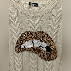 Sojara sweater beige with animal print sequin mouth size missing pit to pit 21 M